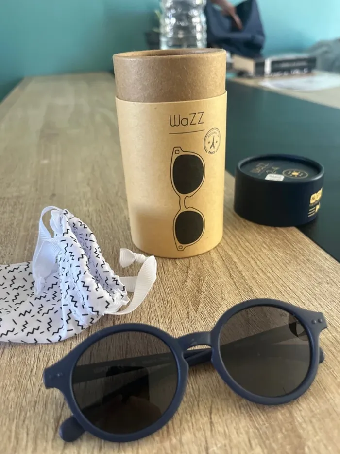 Lunettes de soleil ki et la 2 4 ans neuves - photo numéro 4