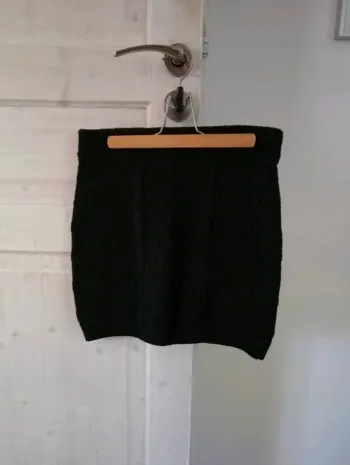 Jupe en laine noire