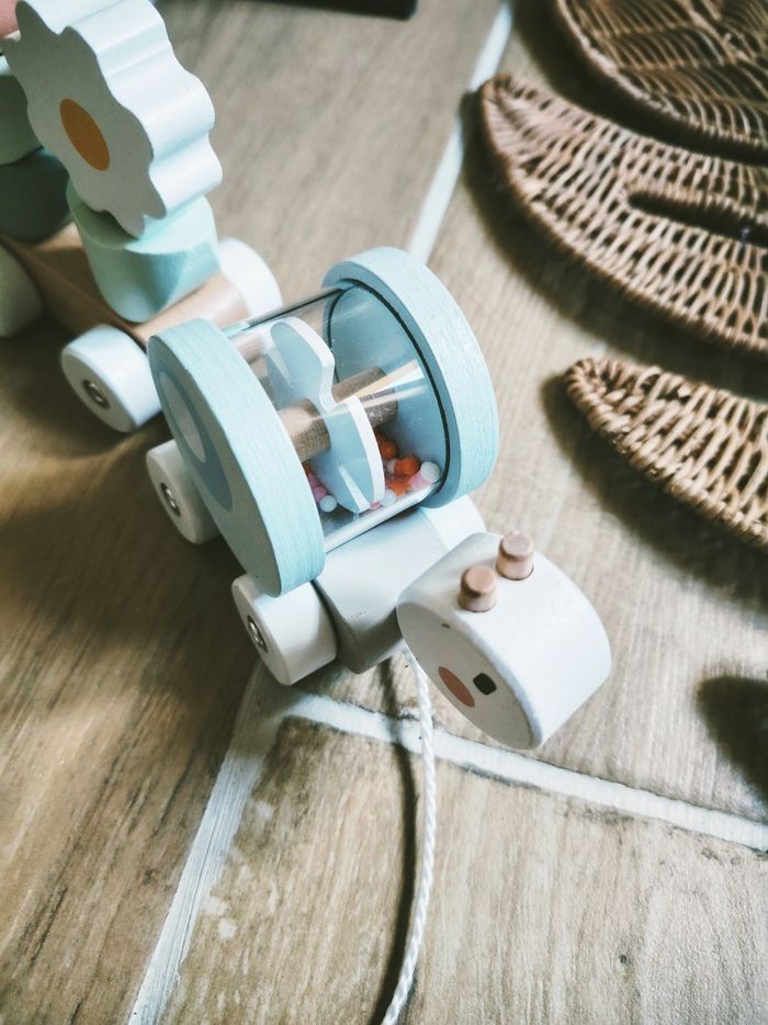 🐌Train escargot en bois avec hochet et formes à empiler marque Janod - photo numéro 3