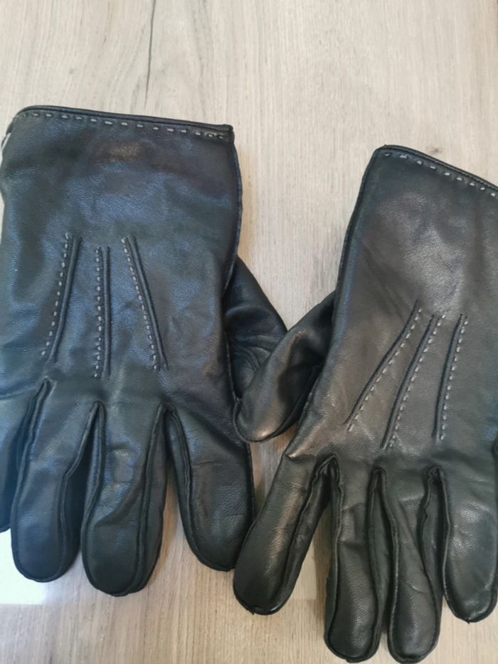 Gants taille 2 - photo numéro 2