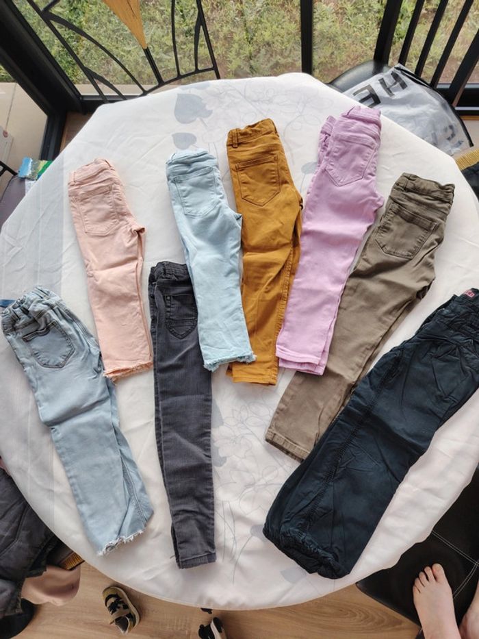 Lot 8 jeans et 2 pantalon 6 ans