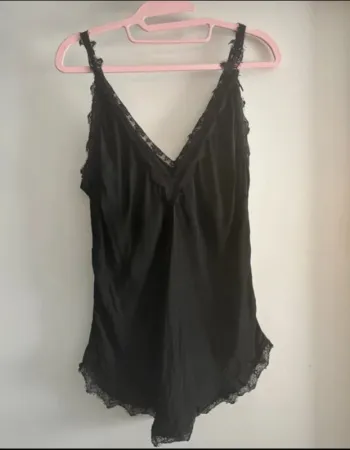 Débardeur Sexy en Satin Noir - Taille 38