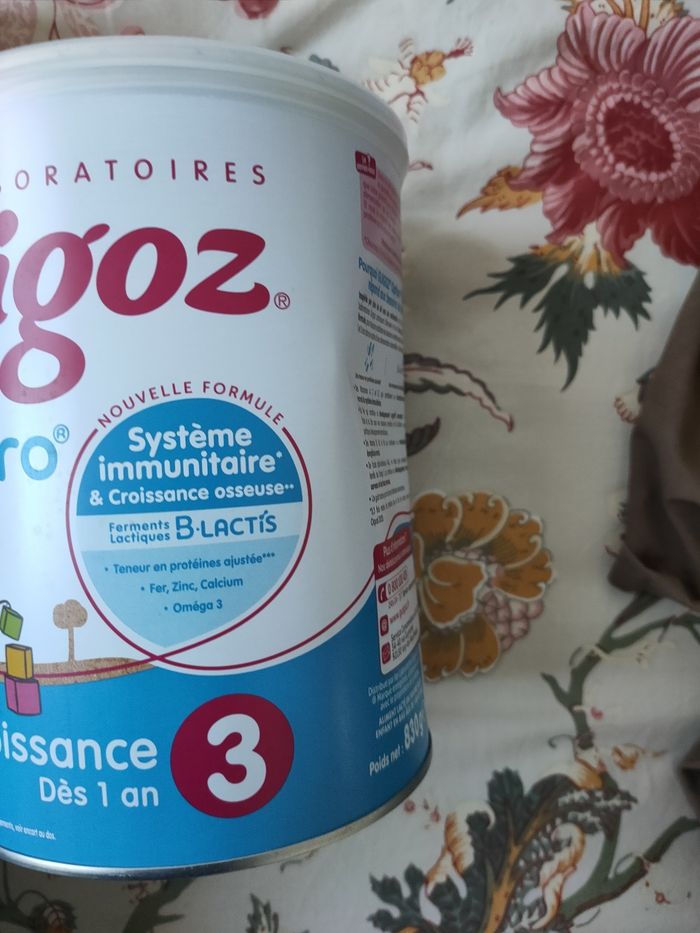 Lot lait guigoz - photo numéro 2