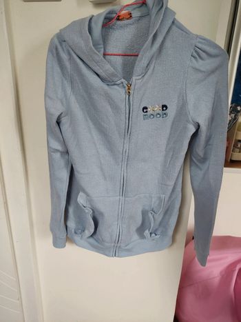 Gilet pailleté fin avec un peu de molleton