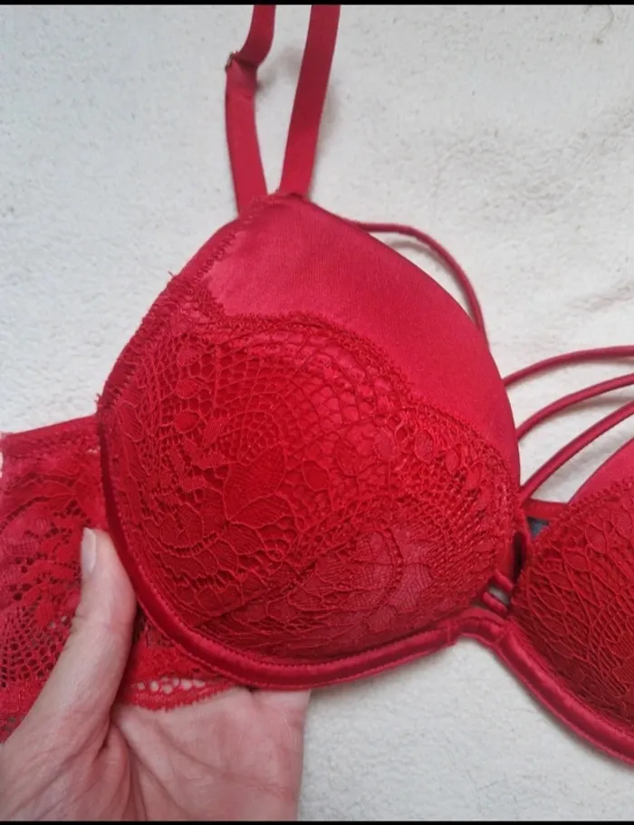 Lot de 2 jolie soutien-gorge undiz taille 85A - photo numéro 9