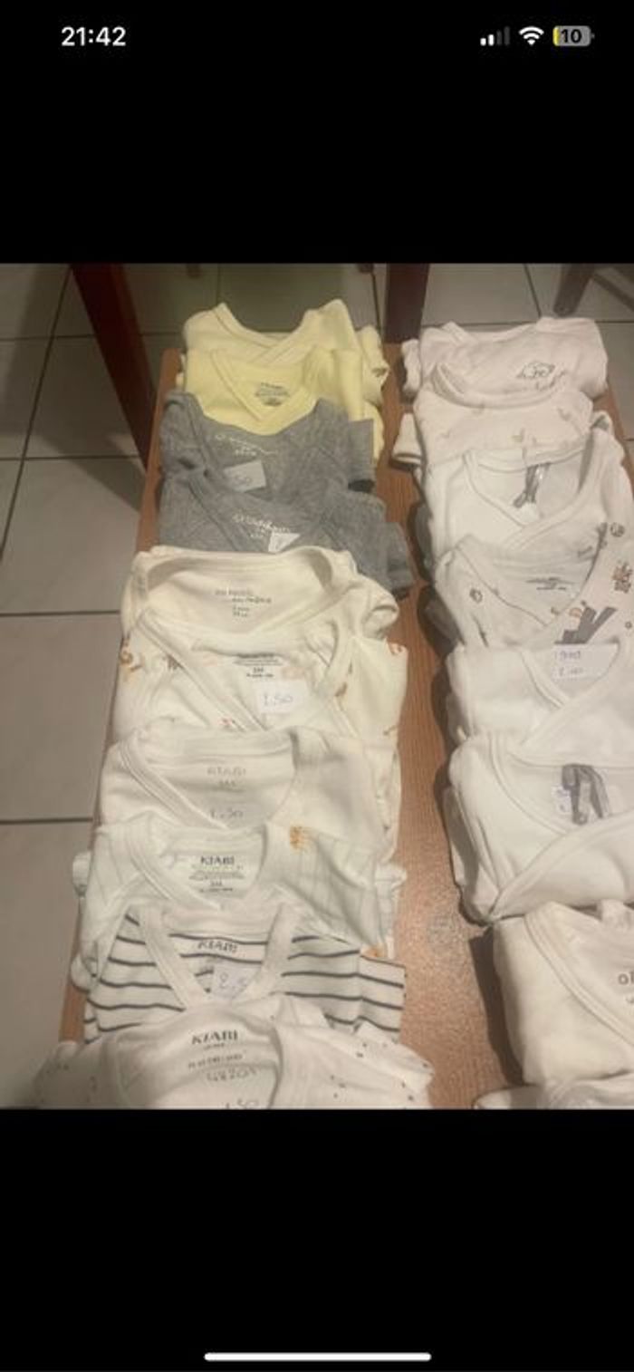 Lot de 29 bodies - photo numéro 2
