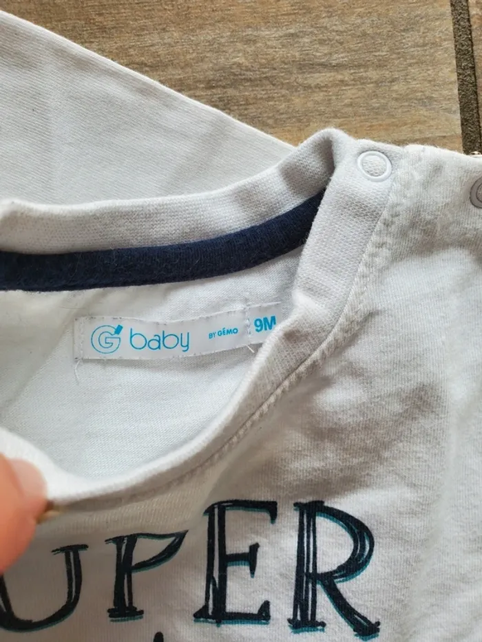 Lot 2 t shirts manches longues 9 mois - photo numéro 2