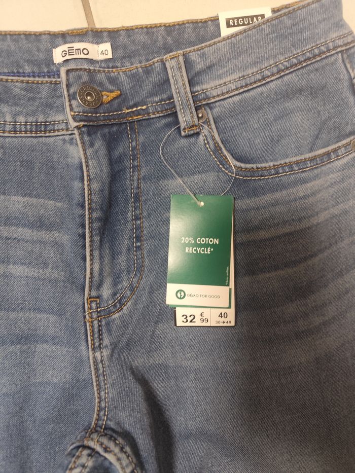 Jean neuf femme . - photo numéro 2