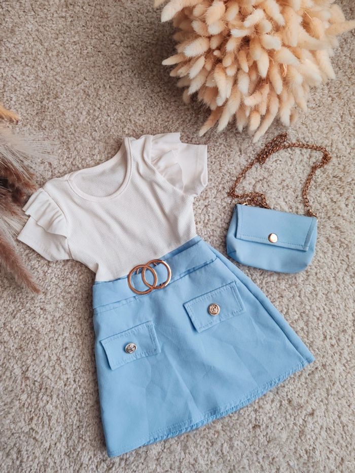 Robe. - photo numéro 2