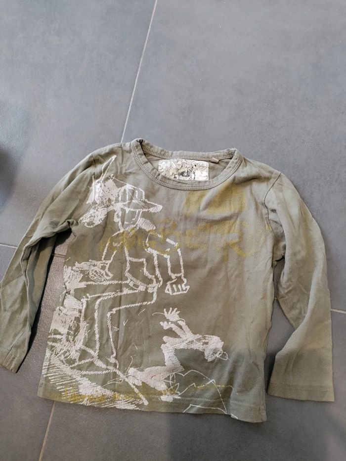 Tee shirt manches longues 4 ans 1€