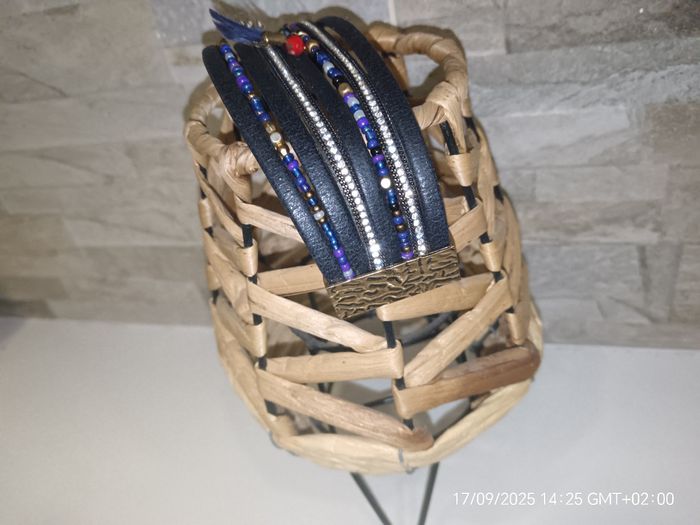 Manchette lanières cuirs - photo numéro 2