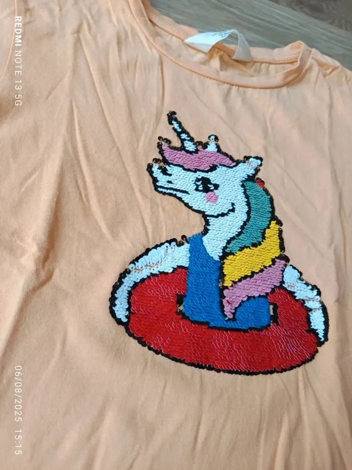 Magnifique tee shirt licorne h&M taille 8-10 ans - photo numéro 2
