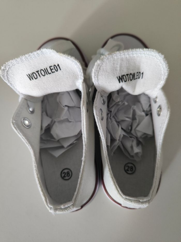 Chaussures pointure 28 - photo numéro 3
