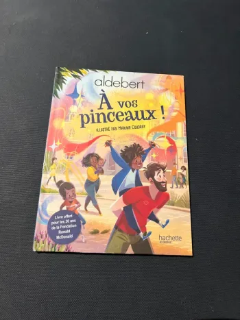 Livre pour enfants mercredis à lire à vos pinceaux