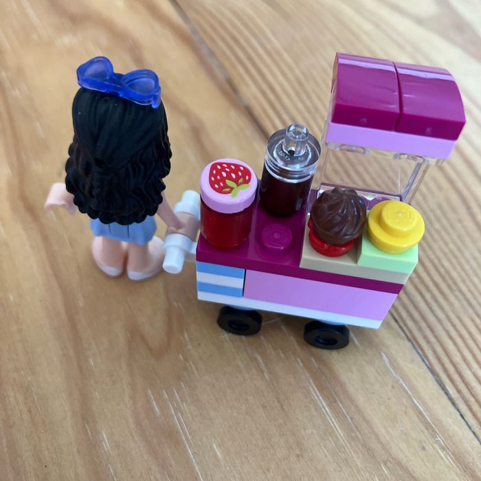 Lot lego friends Olivia et Emma - photo numéro 3