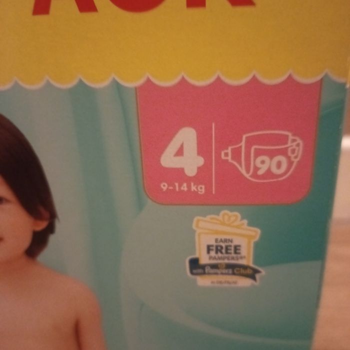 Pampers premium protection taille 4/90 couches - photo numéro 2