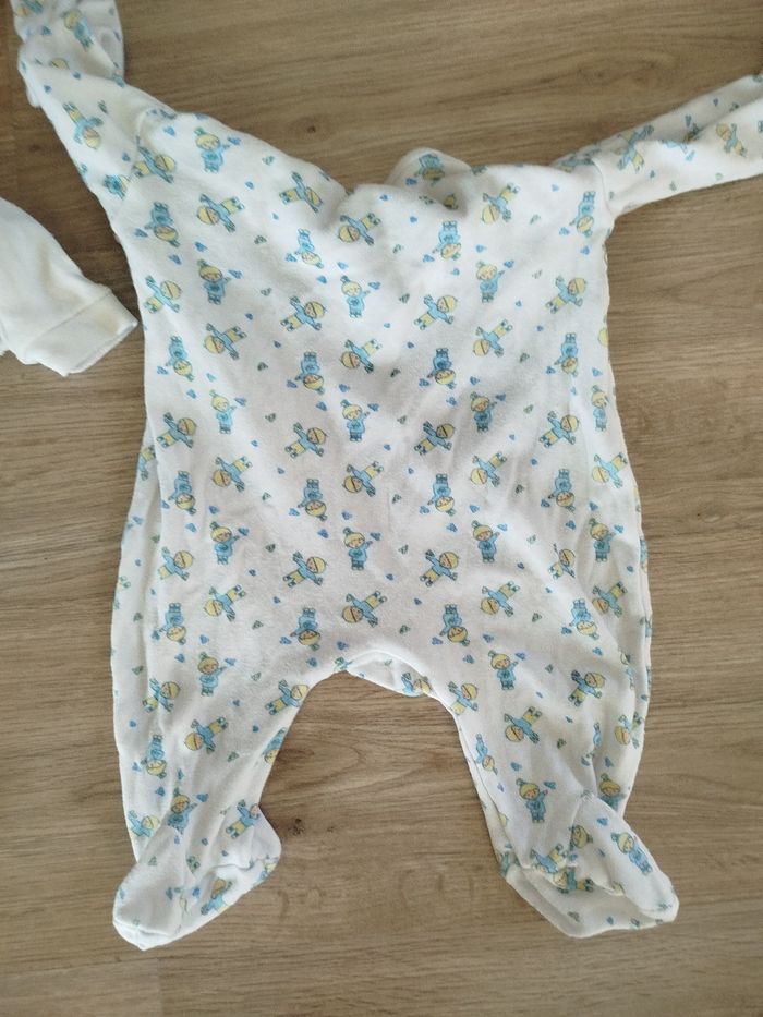 Lot de pyjama 6 mois - photo numéro 2