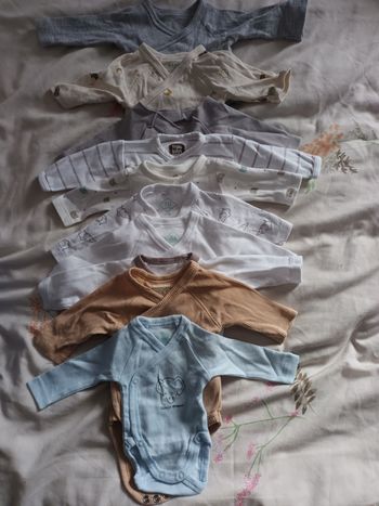 Lots bodies de naissance