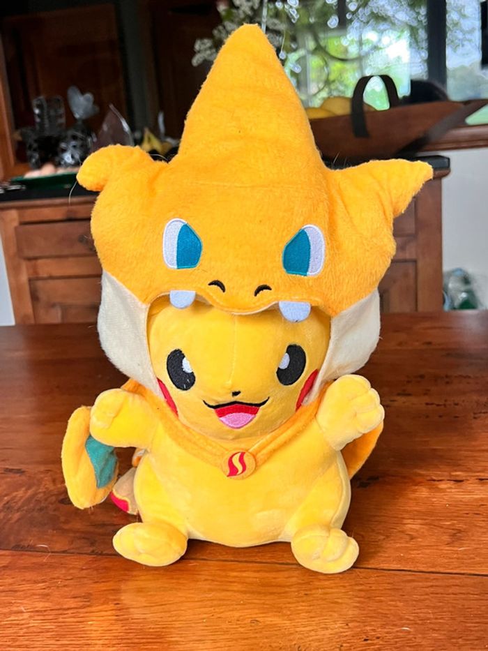 Peluche Pikachu