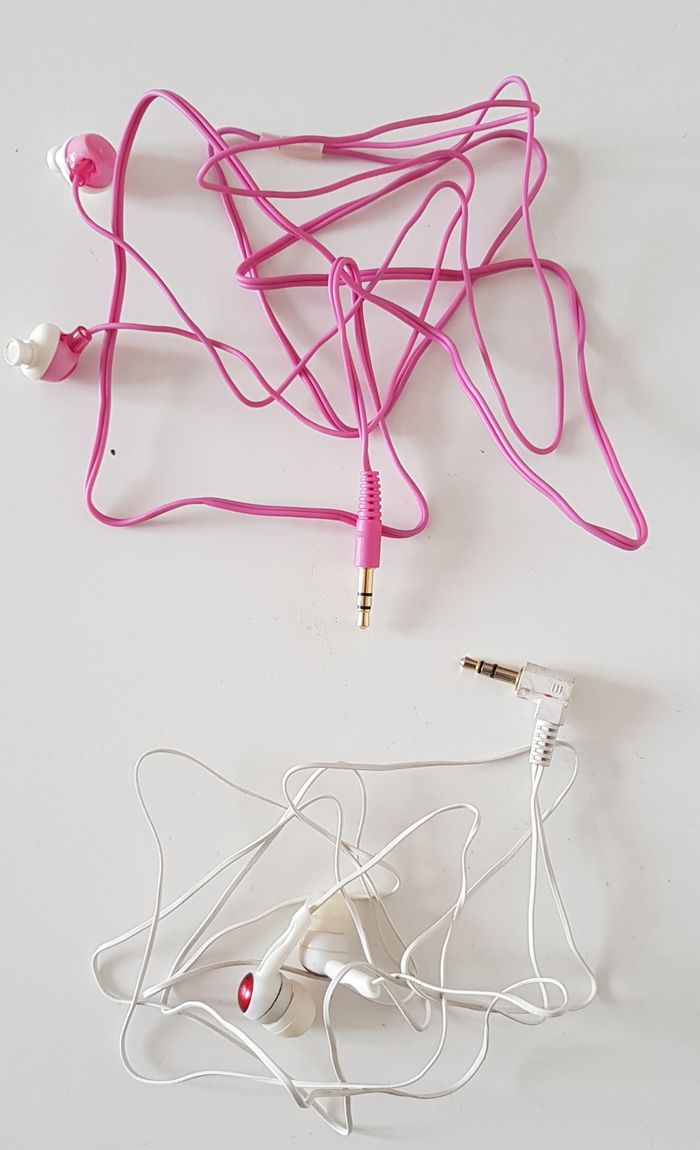 🌻 Lot écouteurs/chargeur 🌻 - photo numéro 4