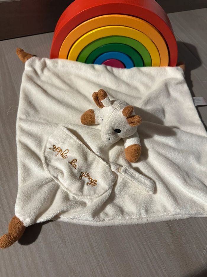 Doudou attache-sucette Sophie la Girafe