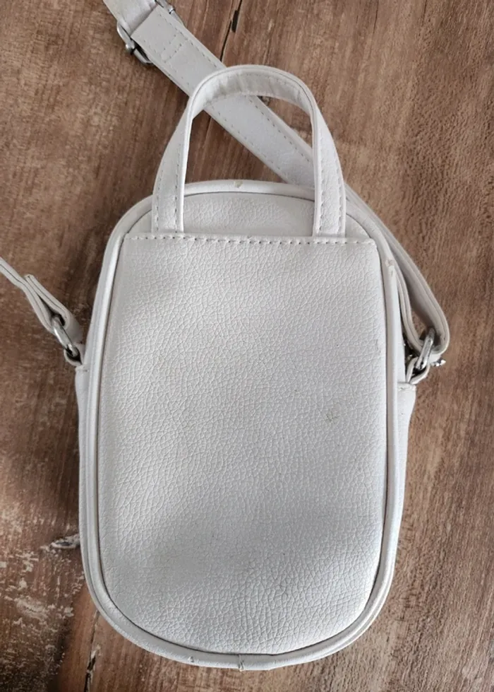 sacoche sac bandoulière réglable Stitch blanche disney blanc en bon état cuir synthétique - photo numéro 5