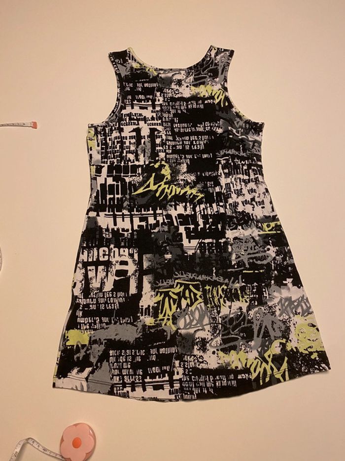Robe graffiti noir blanc jaune 3 pommes 9/10ans 140cm - photo numéro 6