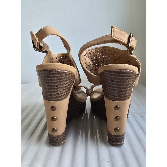 Sandales compensées beige - photo numéro 3