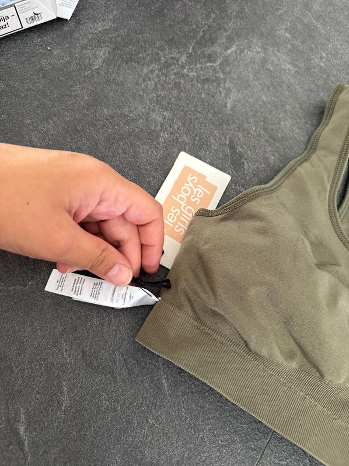 👙Brassière sport - taille Xs/s - les girls les boys - neufavec étiquette - photo numéro 7