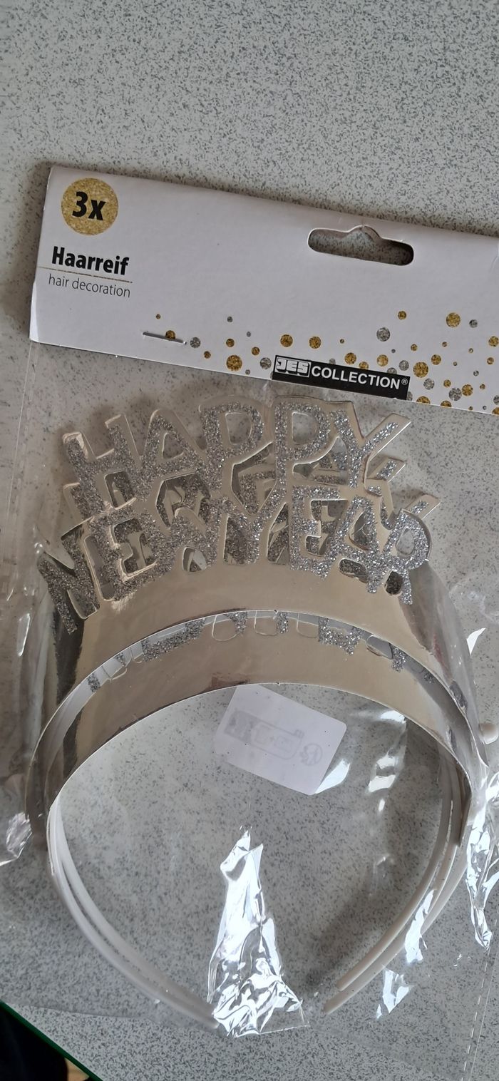 SERRE-TETE - photo numéro 2