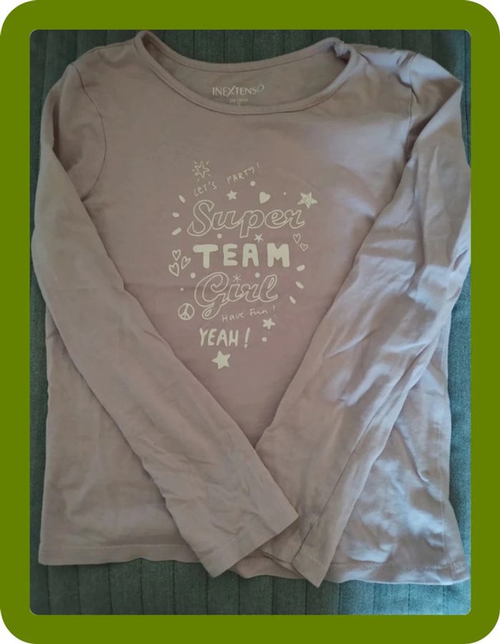 Maillot manches longues taille 8 ans in extenso en très bon état