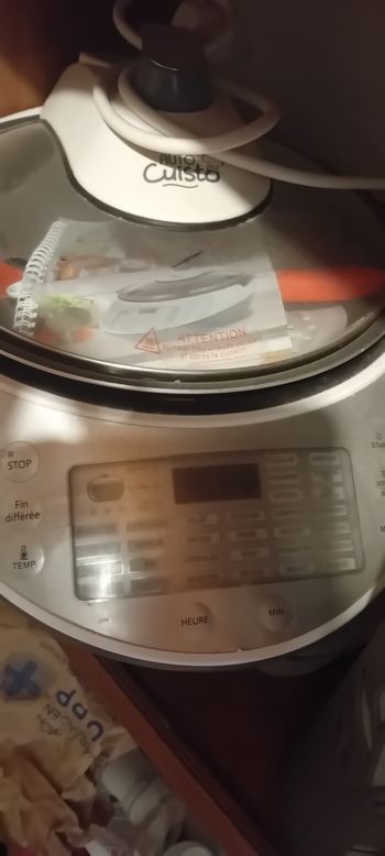 Vends un auto cuisto  50 euros
