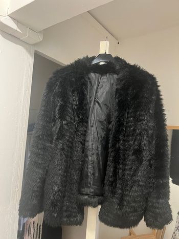Veste fausse fourrure