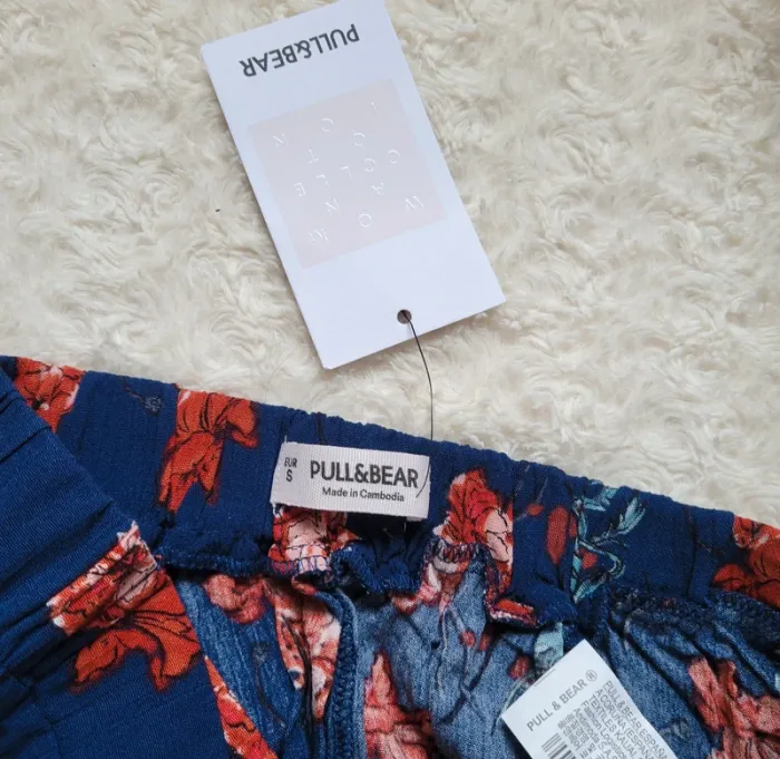 Short fleuri Pull&bear 36 - photo numéro 6