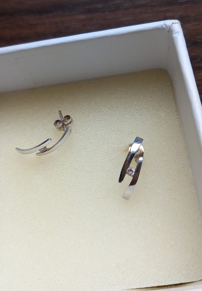 Boucles d’oreilles or blanc diamant - photo numéro 4