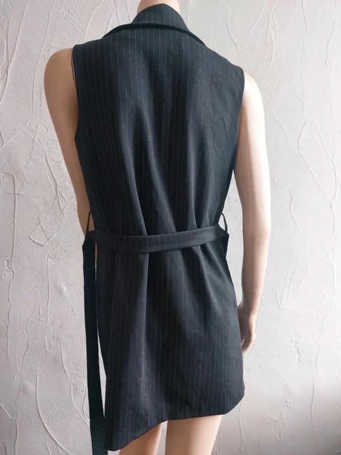 Veste sans manches à rayures avec ceinture - photo numéro 4