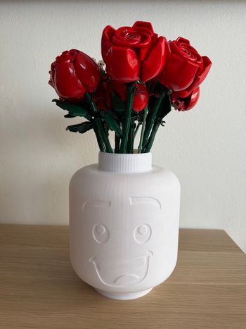 Vase visage inspiration lego idéal fleurs lego 3D