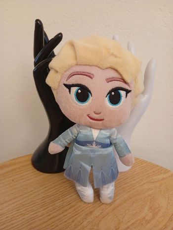 Peluche elza princesse reine des neiges