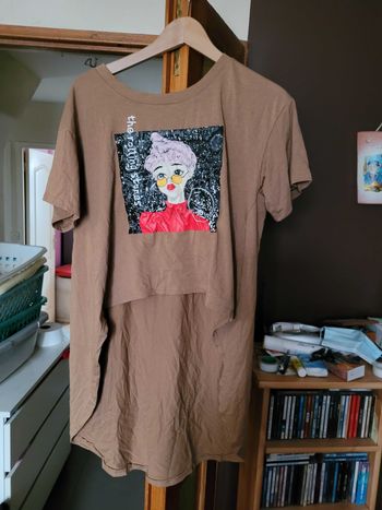 T-shirt court devant long derrière Bu Tong taille M