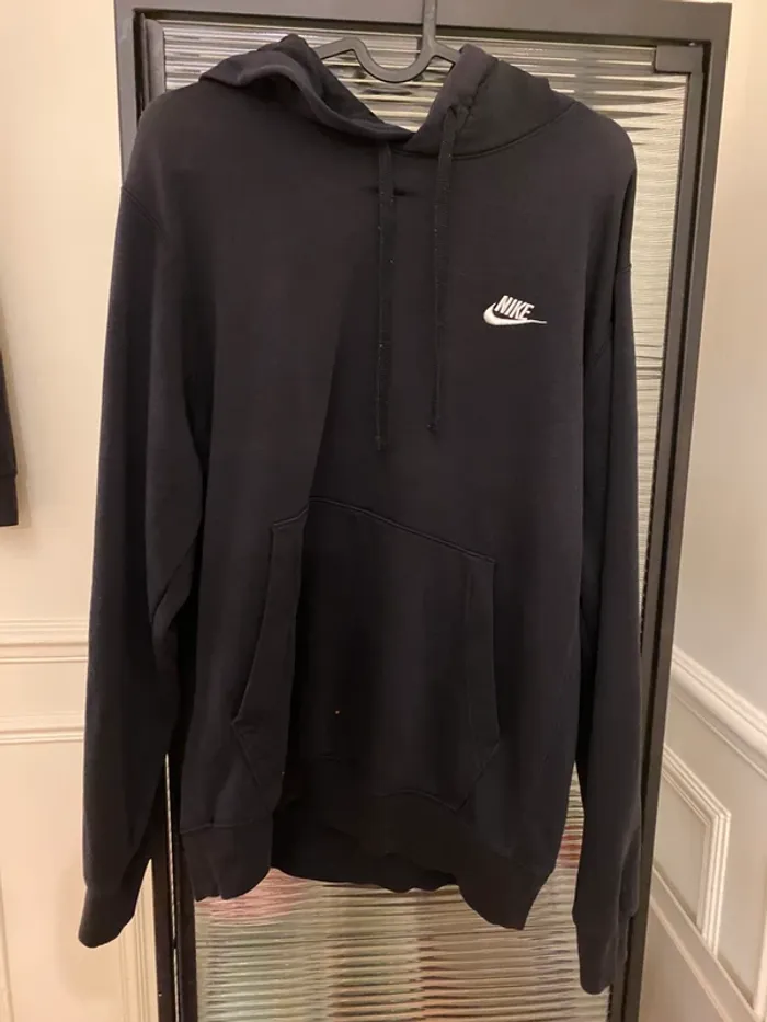 Sweat noir à capuche Nike taille S