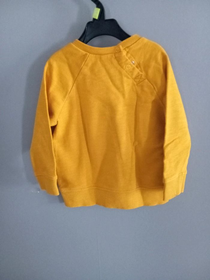 Sweat taille 86 .18/24 - photo numéro 3