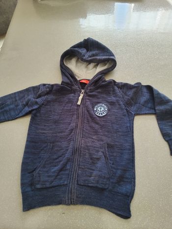 Gilet capuche 4 ans