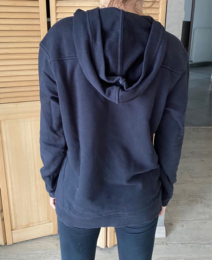 Pull noir - photo numéro 2