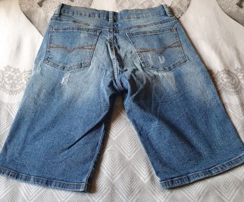 Bermuda guess de taille 14ans 