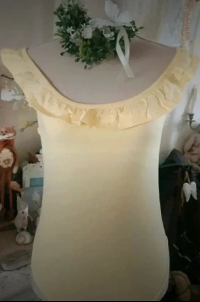 Body jaune volanté Primark Taille 40 Neuf - photo numéro 2