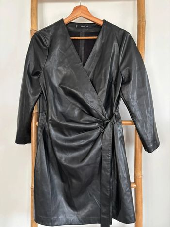 Robe noire en simili cuir - Mango taille L