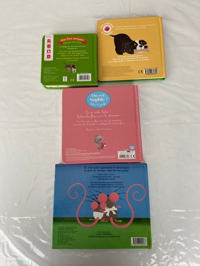 Lot de 4 Livres d’Éveil Bébé à Toucher / Livre Caresses - photo numéro 2