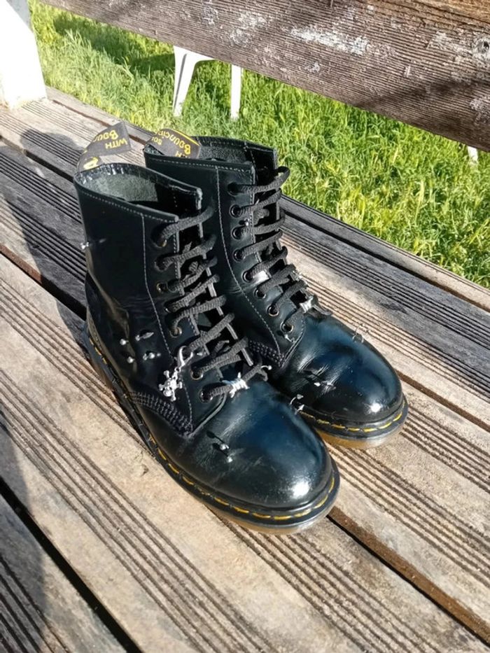 Dr. Martens made in England 🇬🇧 custom clous et piercings uk6 39 - photo numéro 11