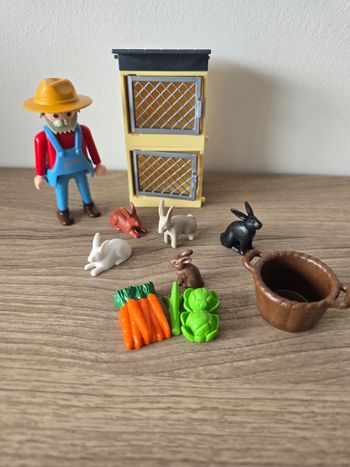 Petit lot de playmobil les lapins et le clapier