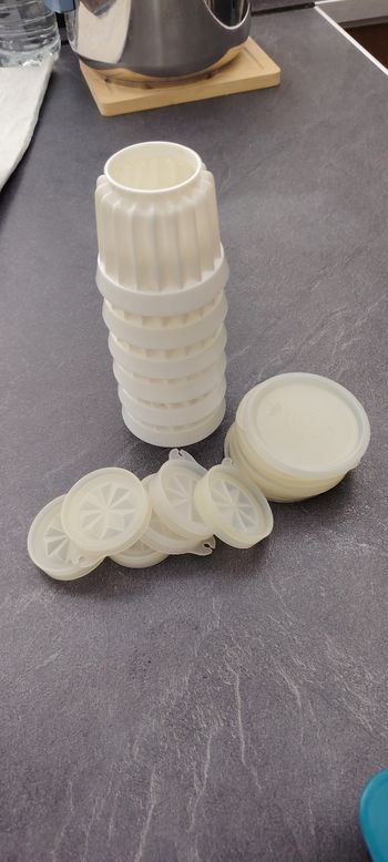 Lot tupperware moule à flans